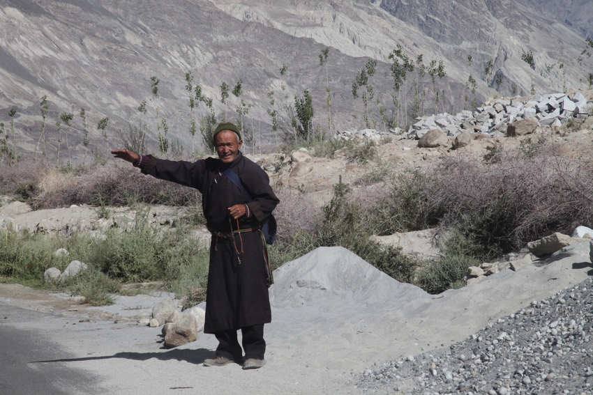 Per Anhalter durch's Nubra-Tal / Ladakh