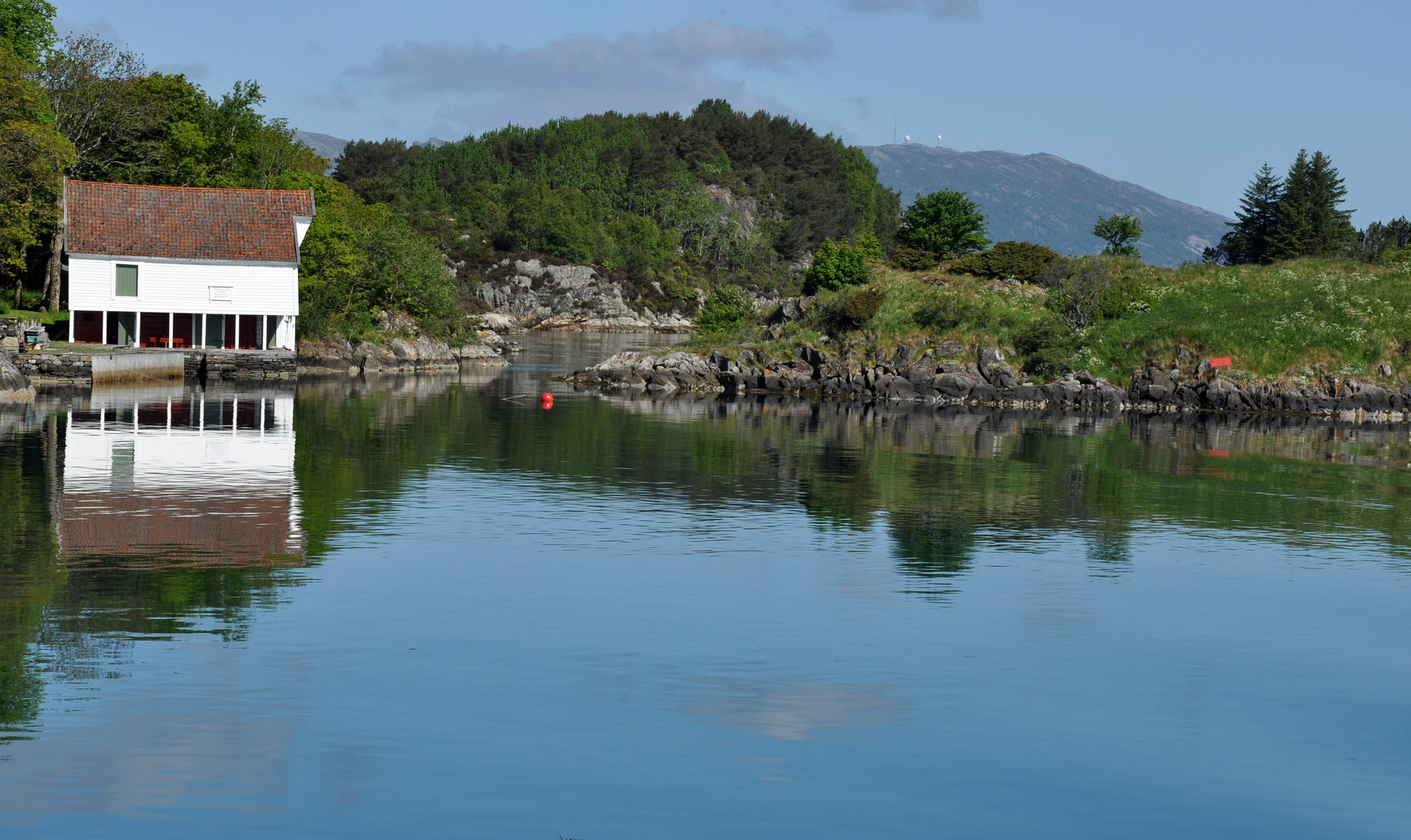 per Boot zum Lysfjord