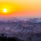 Per fortuna ogni giorno sorge il sole.