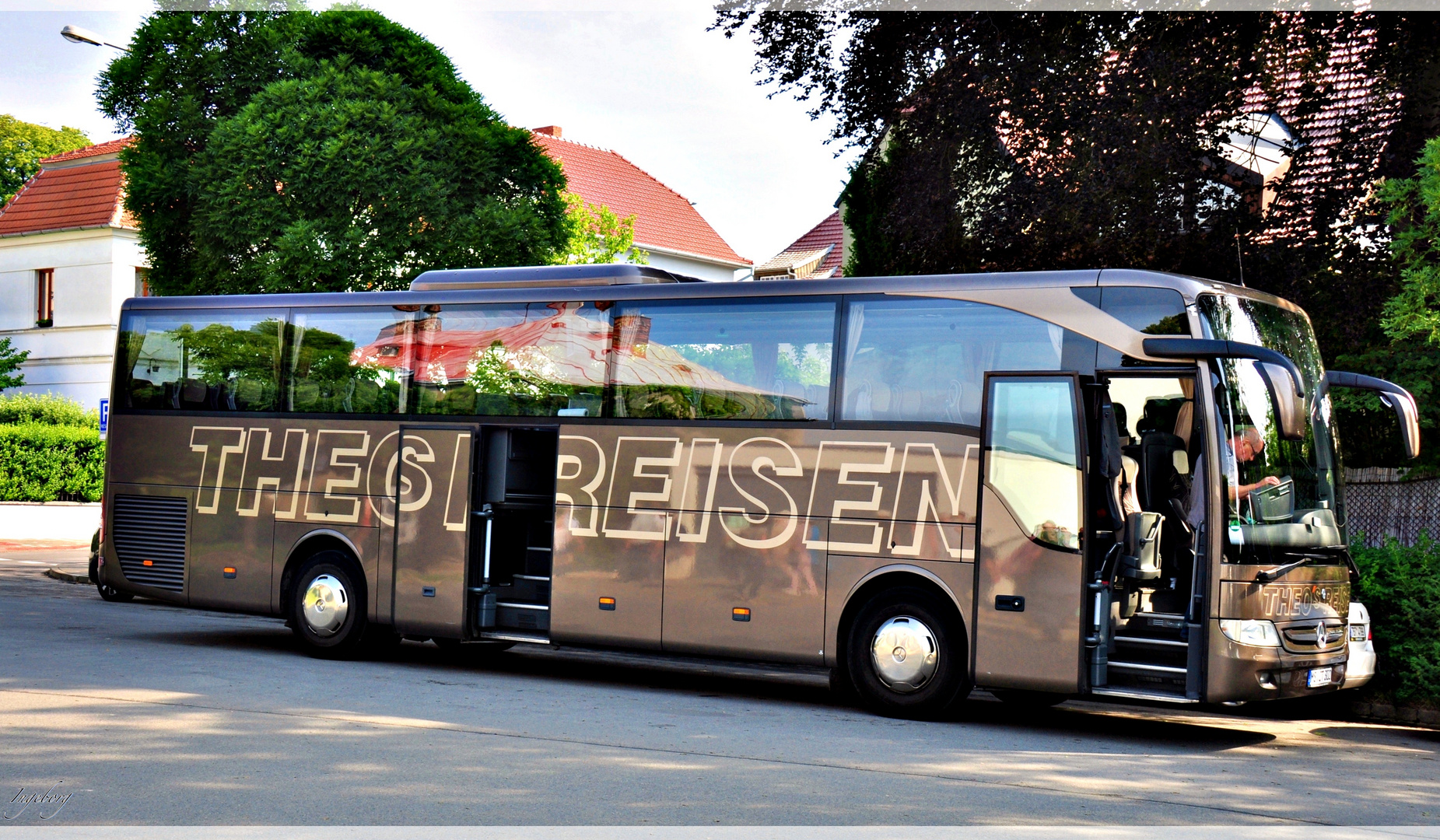 . . . per Reisebus