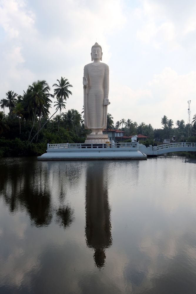 Peraliya Buddha