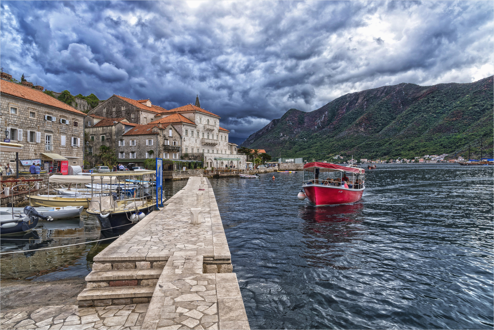 Perast in der Bucht von Kotor