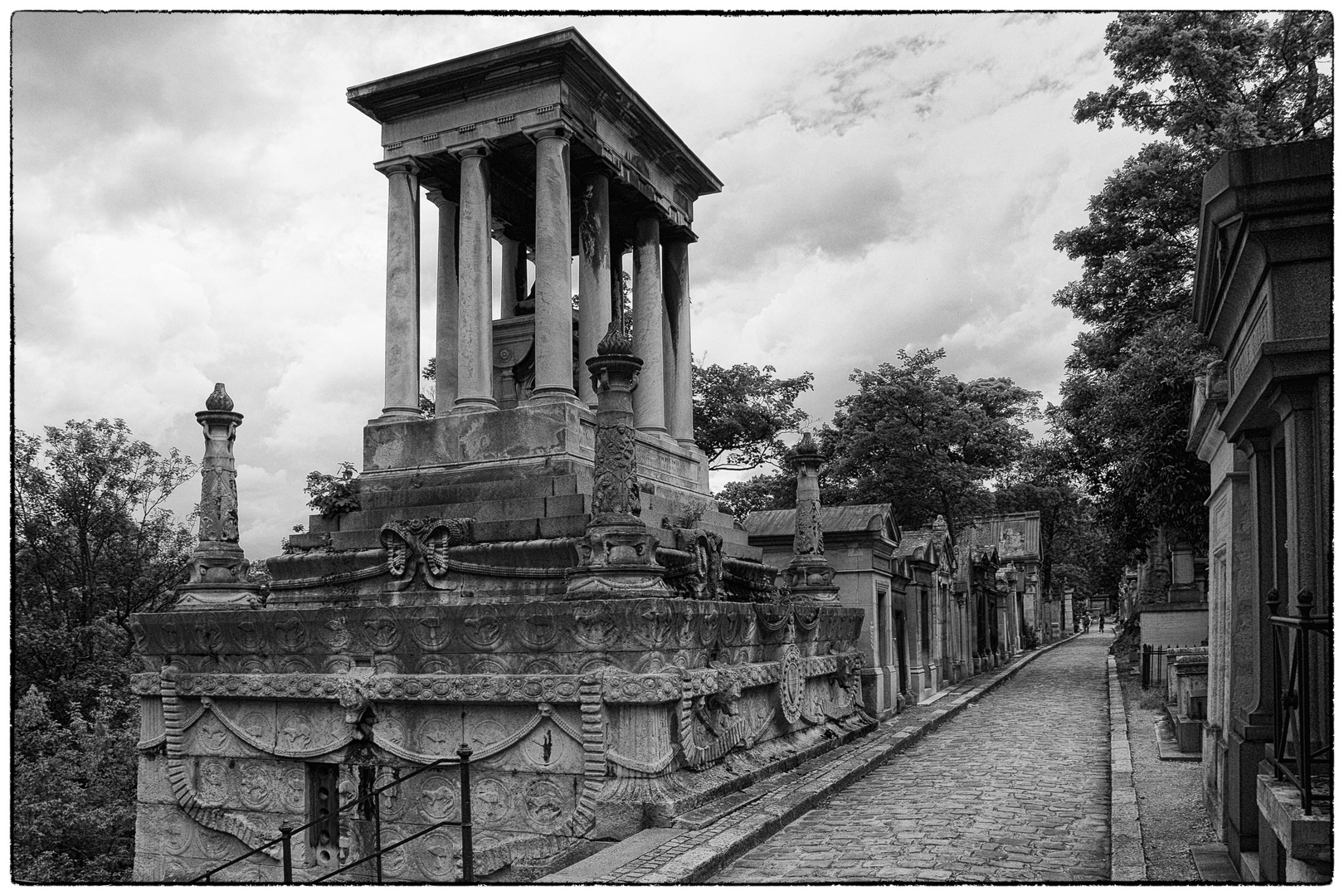 Pere Lachaise #2