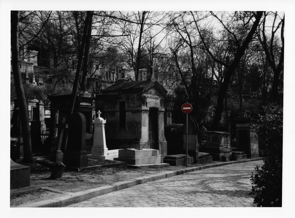 Père Lachaise - sens interdit!