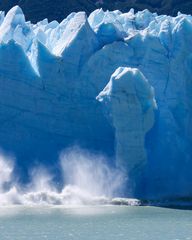 Perito Moreno kalbt