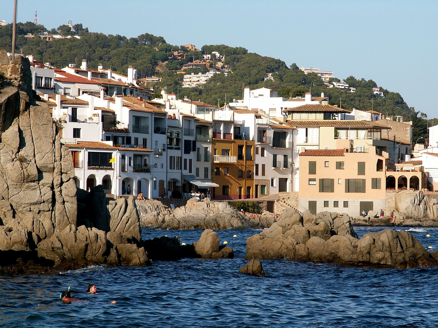 Perle der Costa Brava in der Nachmittagssonne