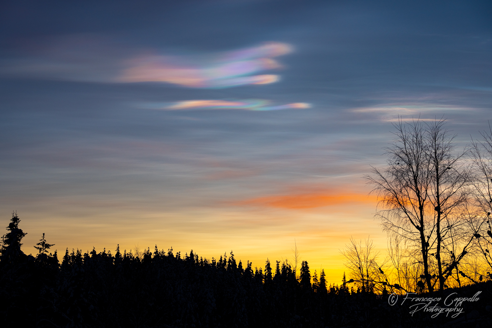 Perlmuttwolken mit Abendrot