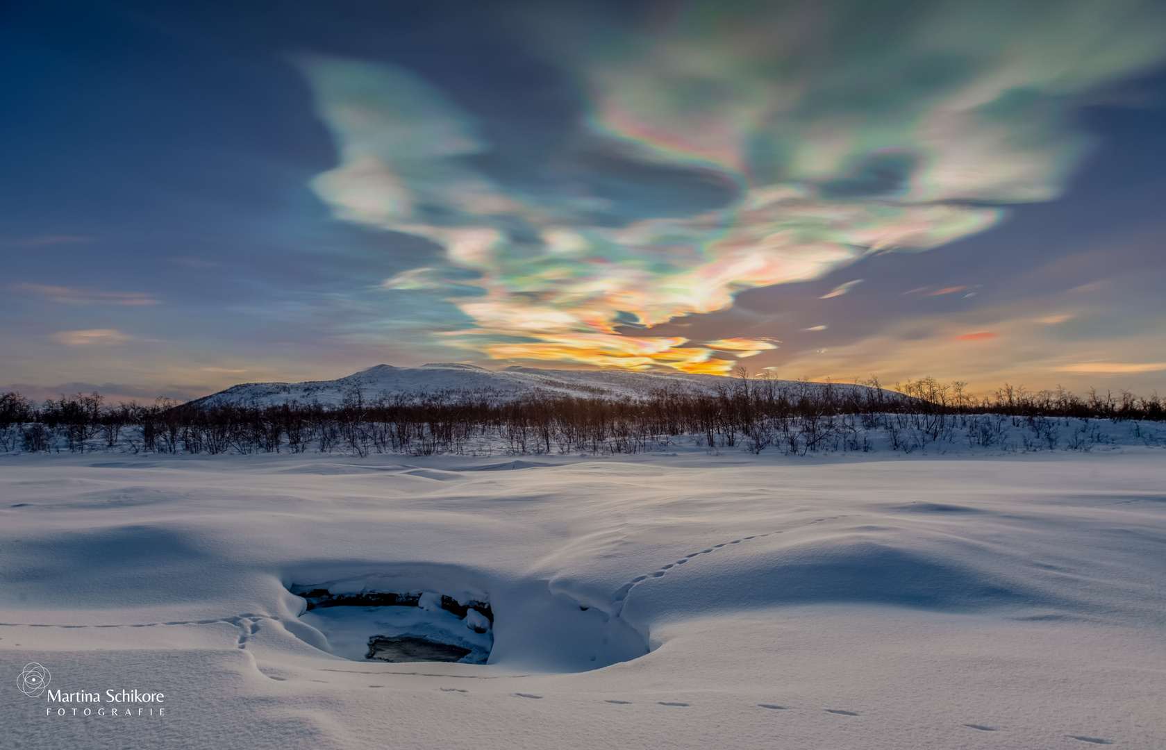 Perlmuttwolken (Polare Stratosphärenwolken) über Finnland udn Schweden