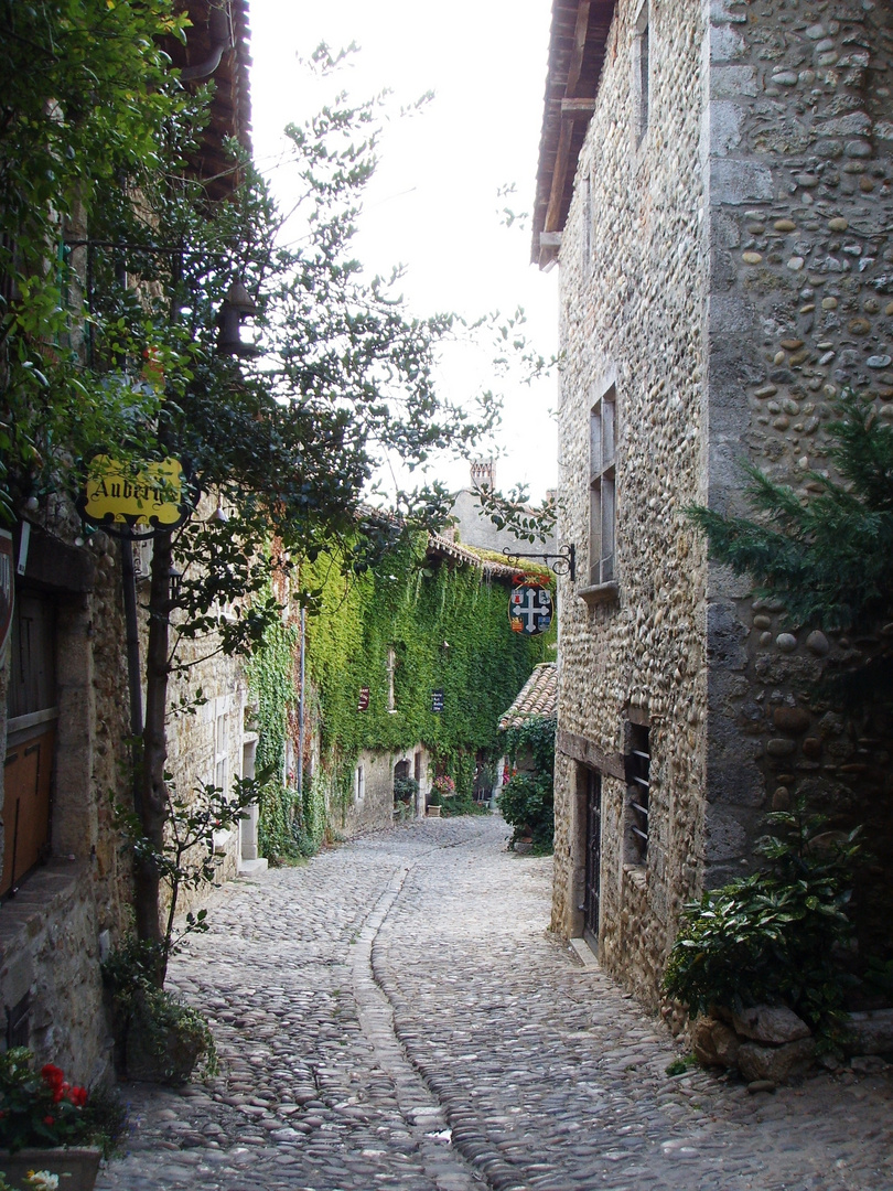 Pérouges