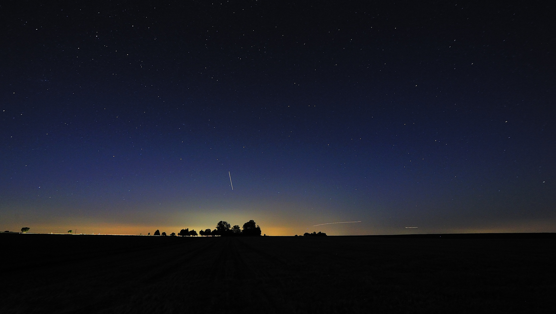 Perseiden ,Flugzeuge und Sateliten oder doch UFO´S