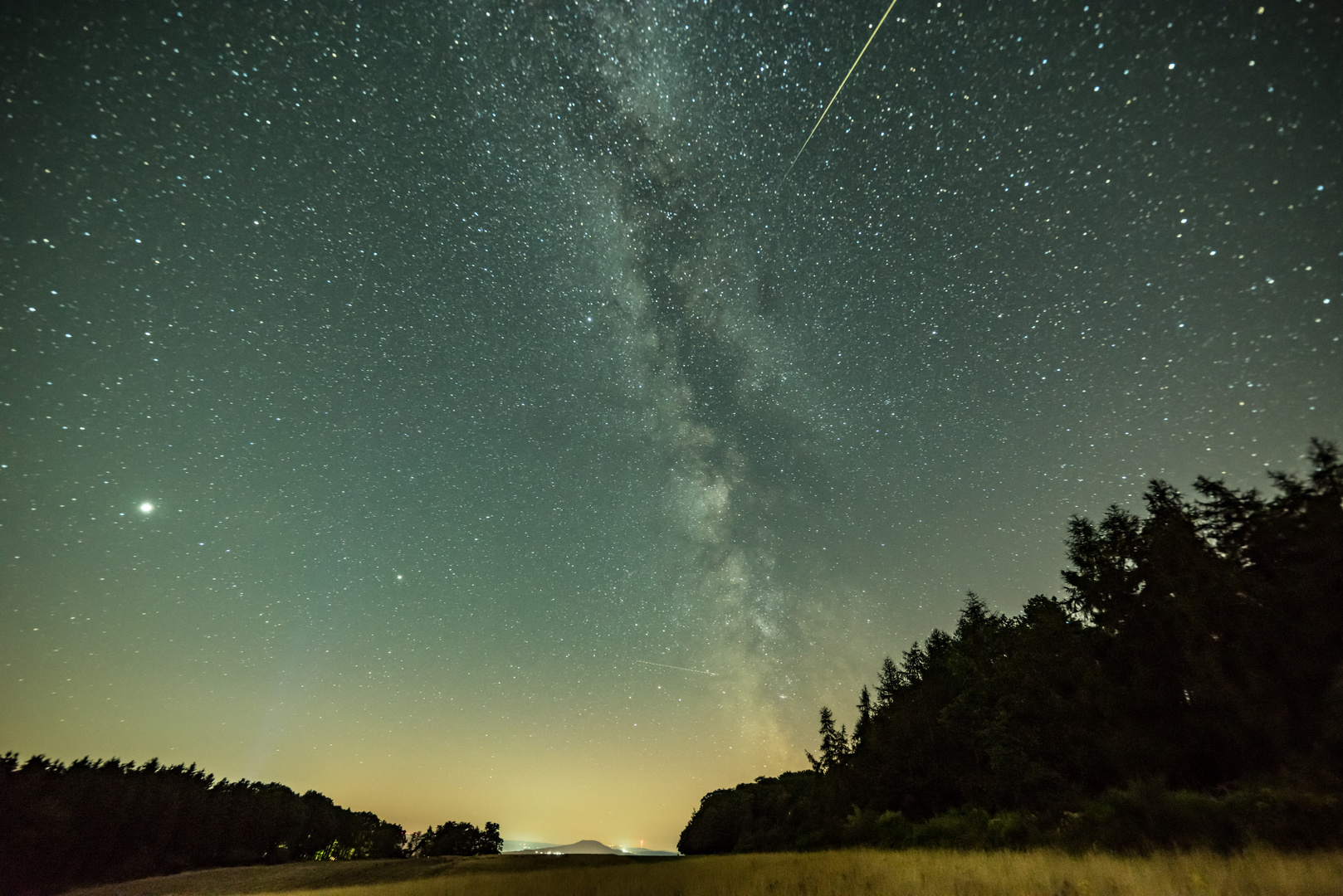 Perseids shootingstar and the milkyway