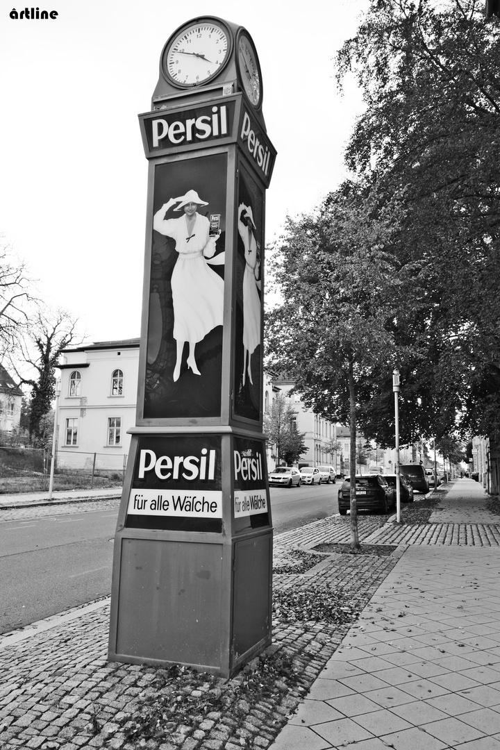 "Persil... Da weiß man was man hat.."..guten Abend