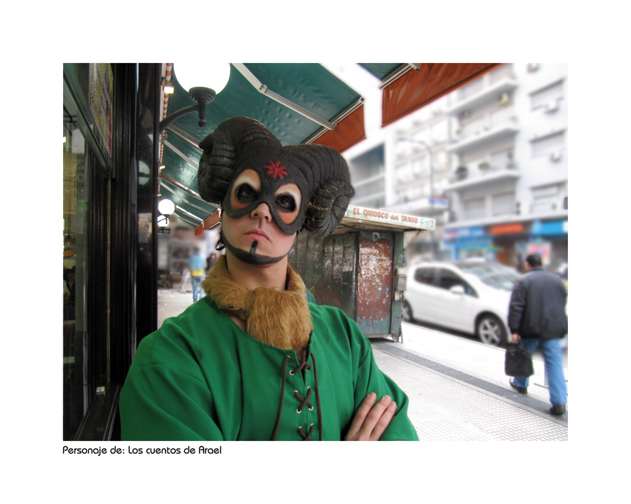 Personajes de cuentos - Por la calle