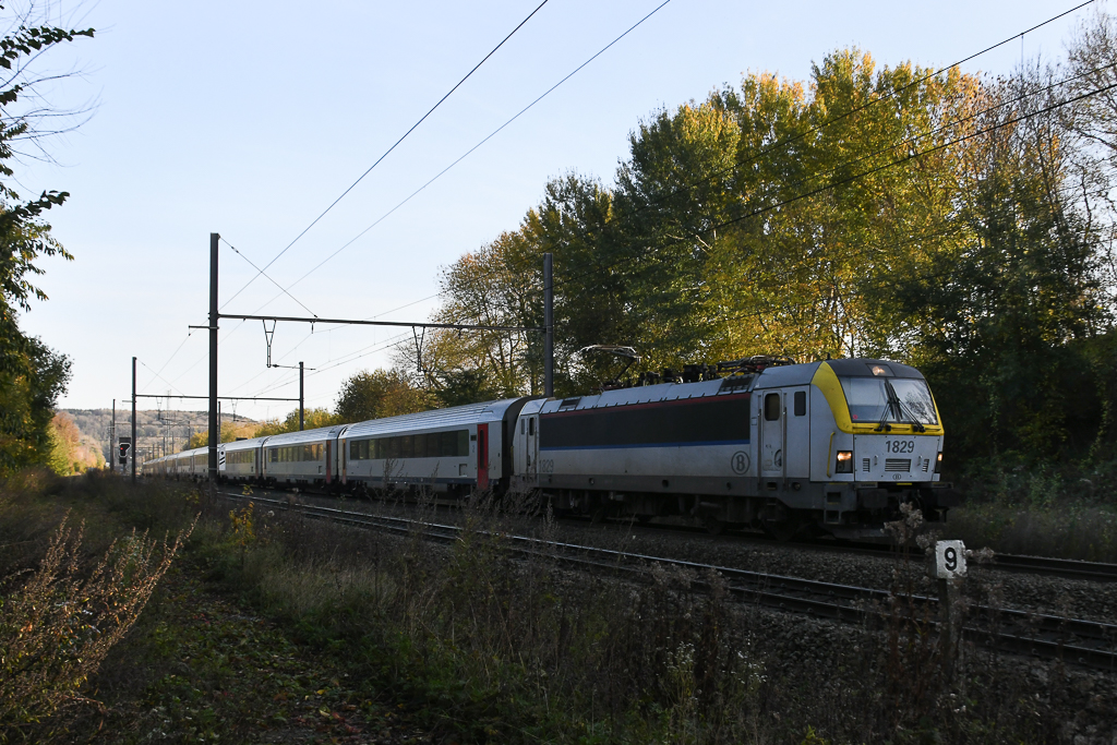 Personenzug bei Remersdaal (B)