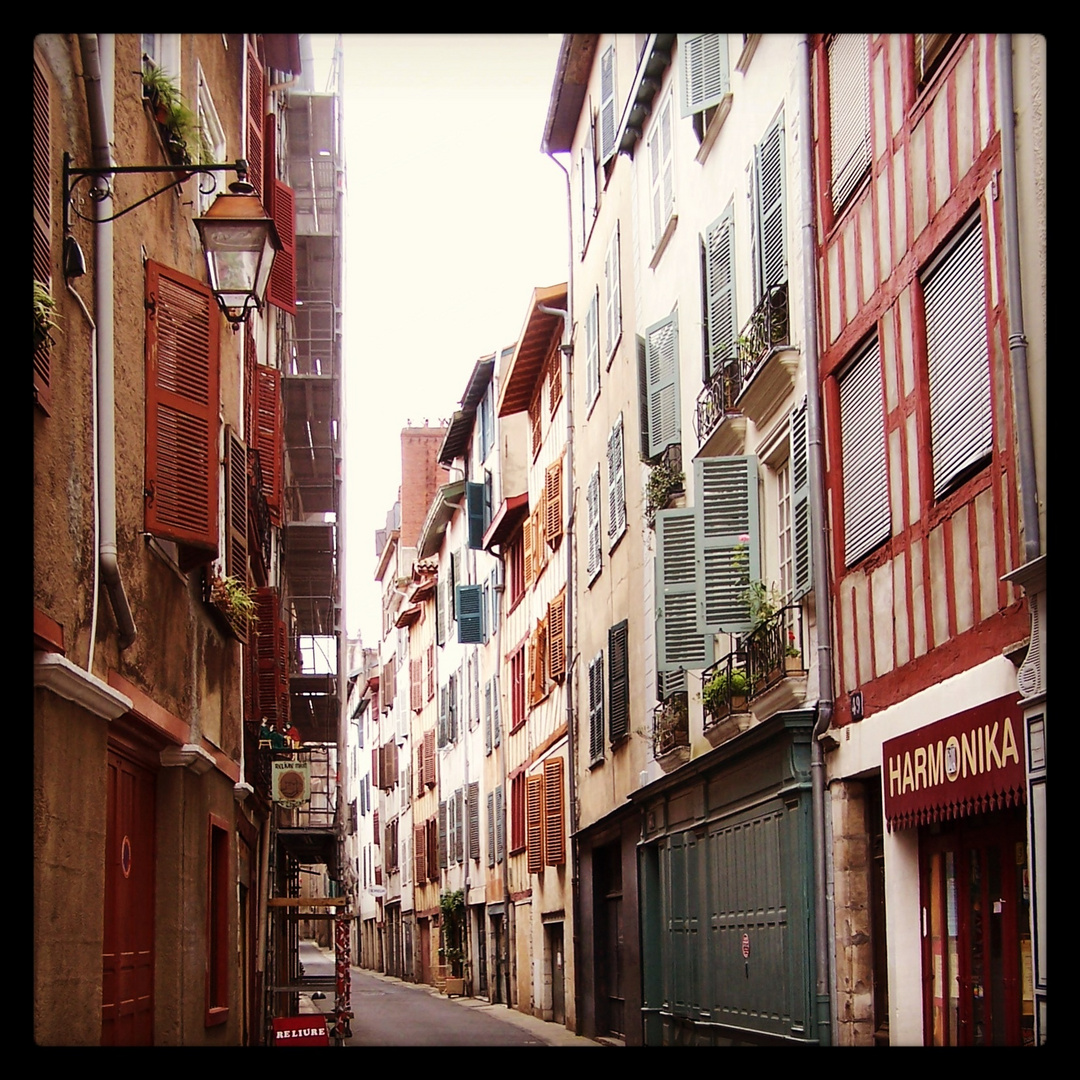 Perspective de façades, Bayonne 2007.