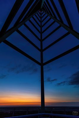 *** Perspektive: Blaue Stunde auf dem Aussichtsturm *** 