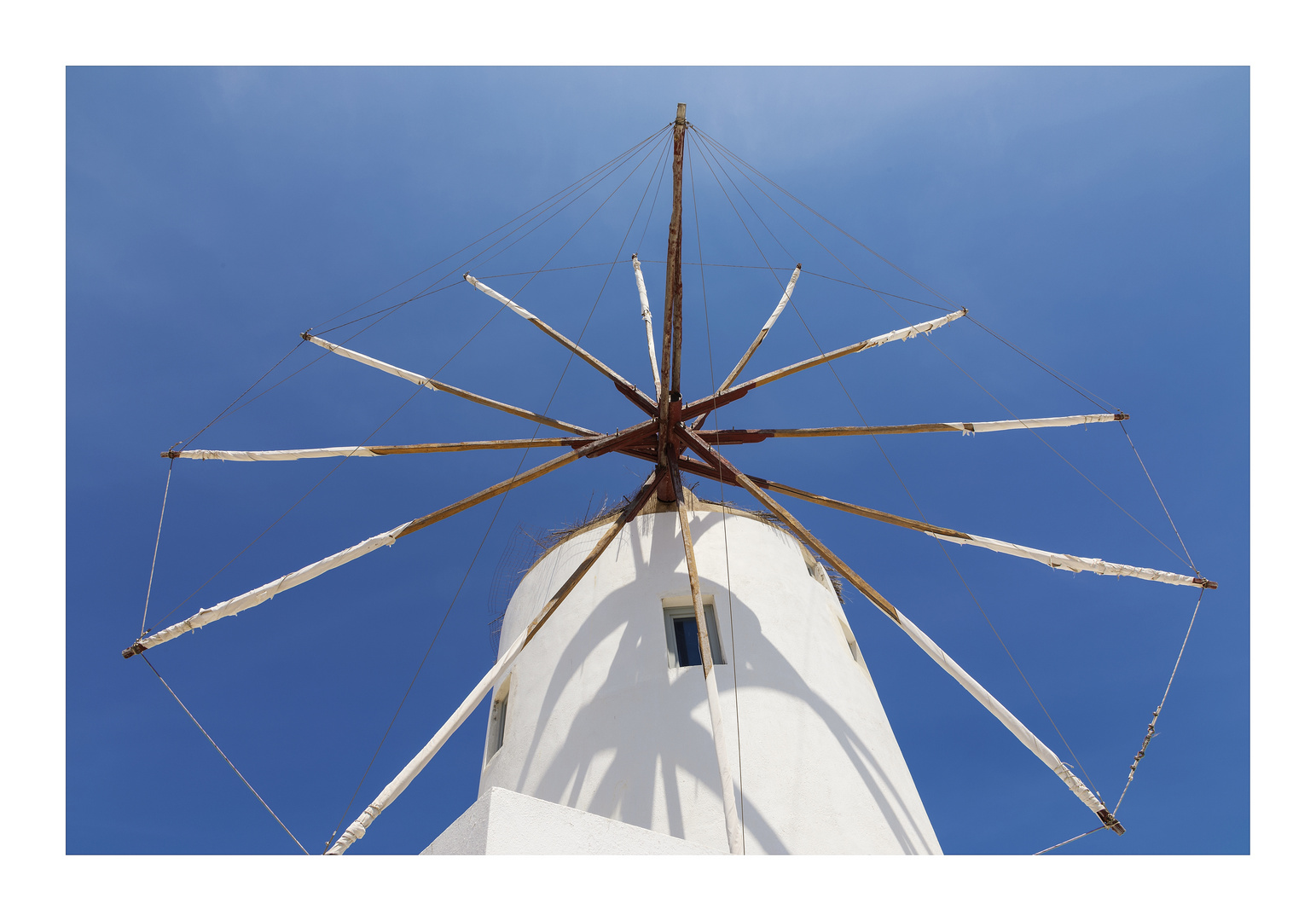 Perspektive - Windmühle auf Santorin