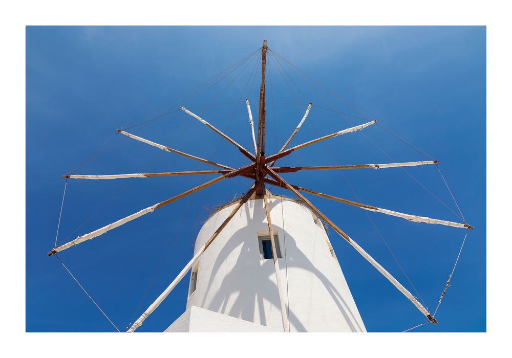 Perspektive - Windmühle auf Santorin