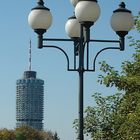 Perspektiven .... im HG der Augsburger Hotelturm