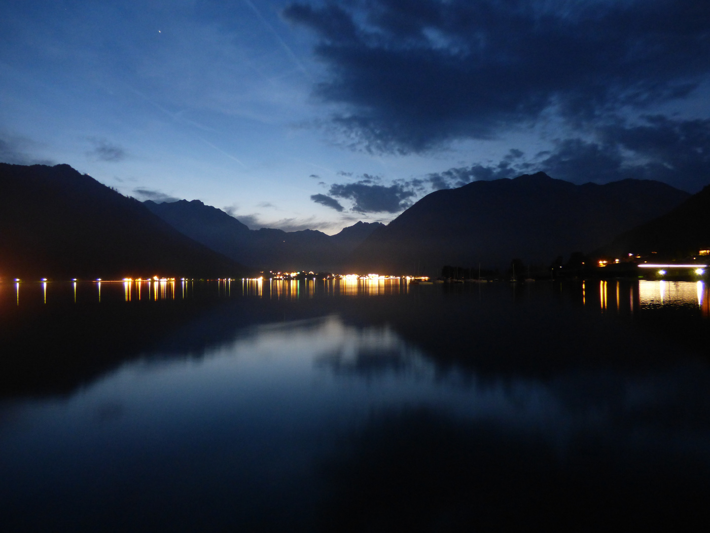 Pertisau bei Nacht