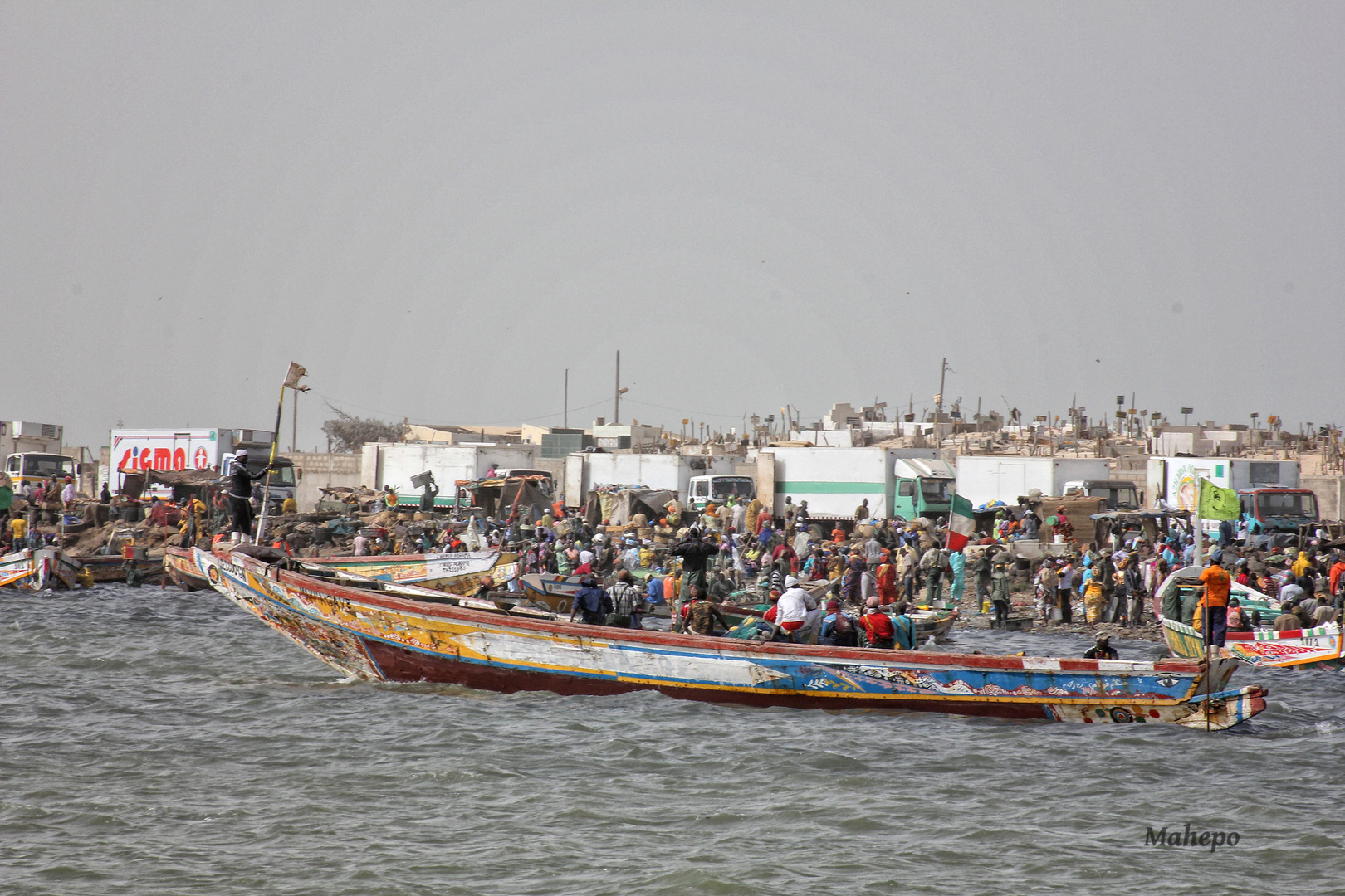 Pescadores en Sant. Louis - Senegal