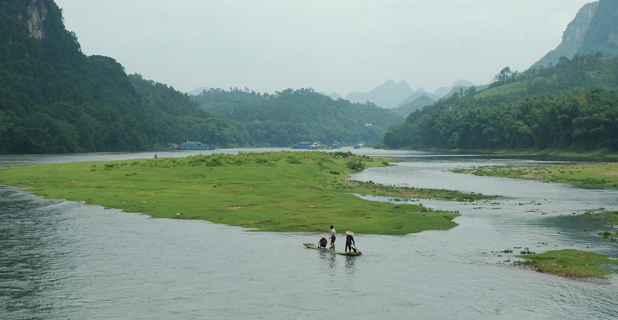 Pescando en el rio