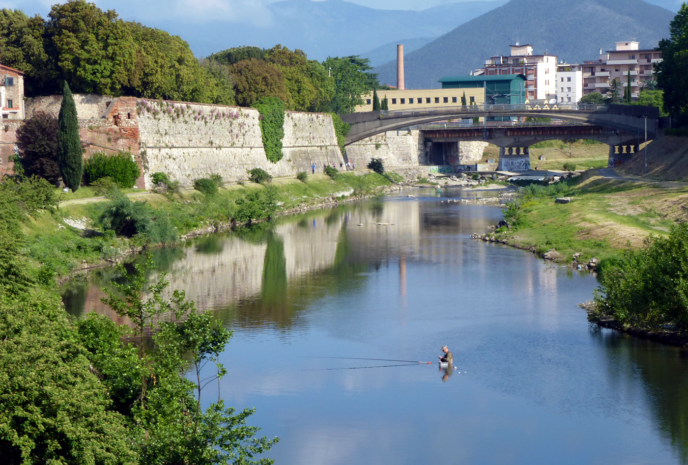 PESCARE NEL FIUME A PRATO