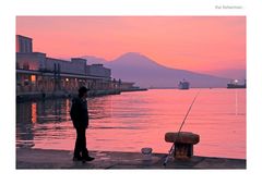 Pescatore al porto di Napoli