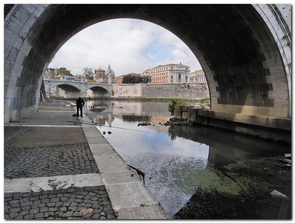 Pescatore sul Tevere