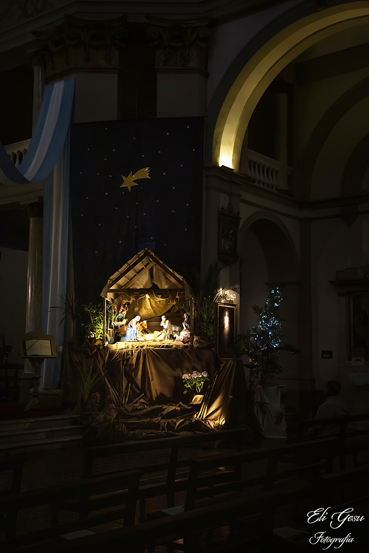 Pesebre en la iglesia