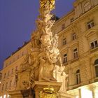 Pestsäule bei Nacht