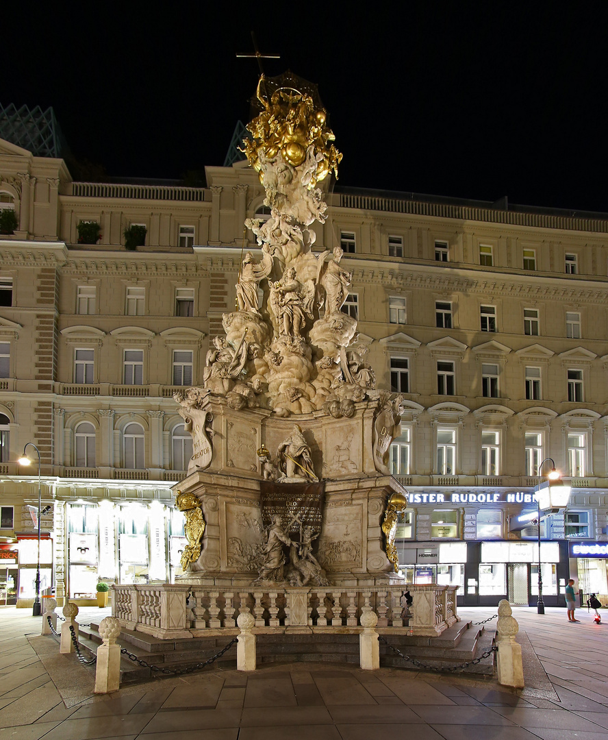 Pestsäule bei Nacht