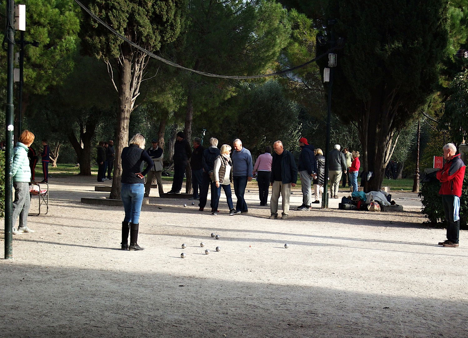 Pétanque im Park vor dem Musée Matisse.