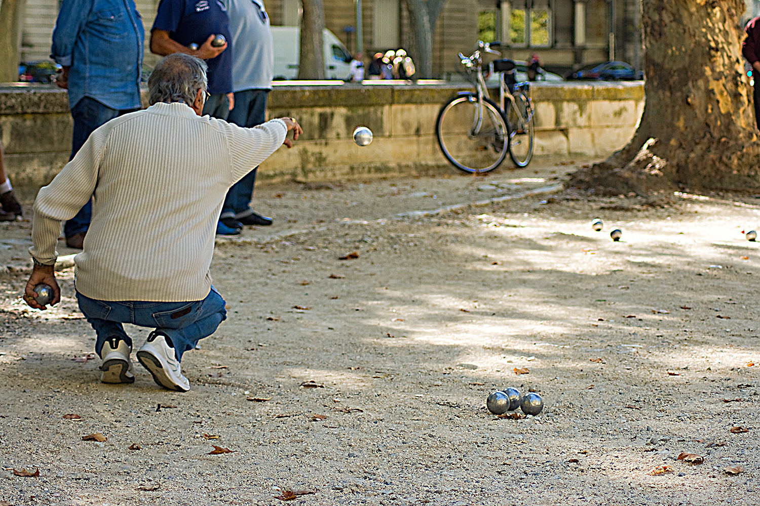 Petanque in Nîmes 2 - Der Wurf