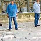 Petanque in Nîmes - Kritischer Beobachter