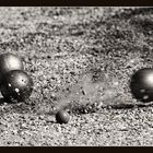 Pétanque - knapp daneben