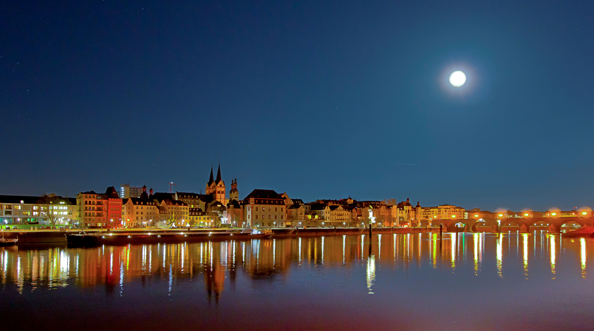 Peter Altmeier Ufer, Koblenz