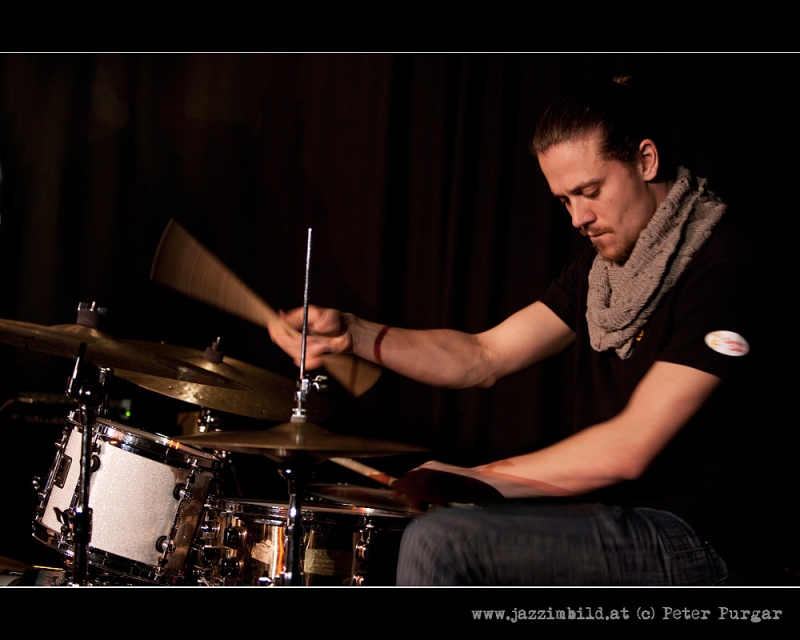 Peter Kronreif | drums | The Flow