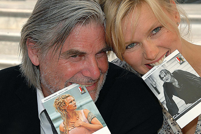 Peter Simonischek und Veronica Ferres blödeln vor der Kamera