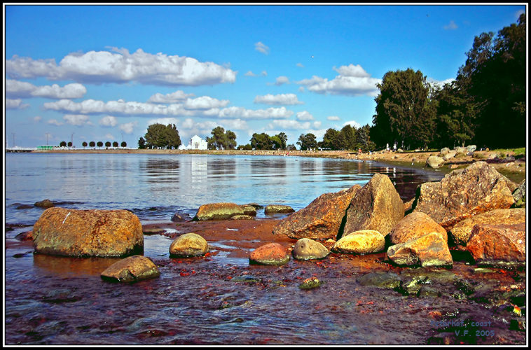 Peterhof, coast.