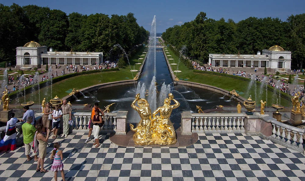 Peterhof - Der Blick zum Meer