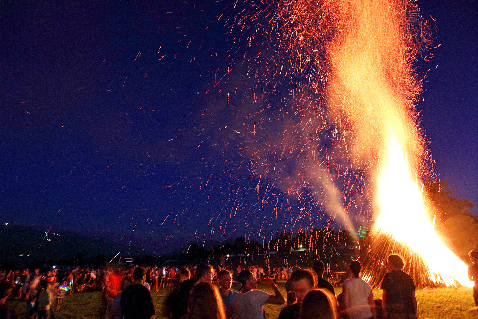 Peterlfeuer 2016 in Prien - 1