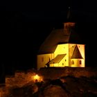 Petersbergkirche in Friesach bei Nacht