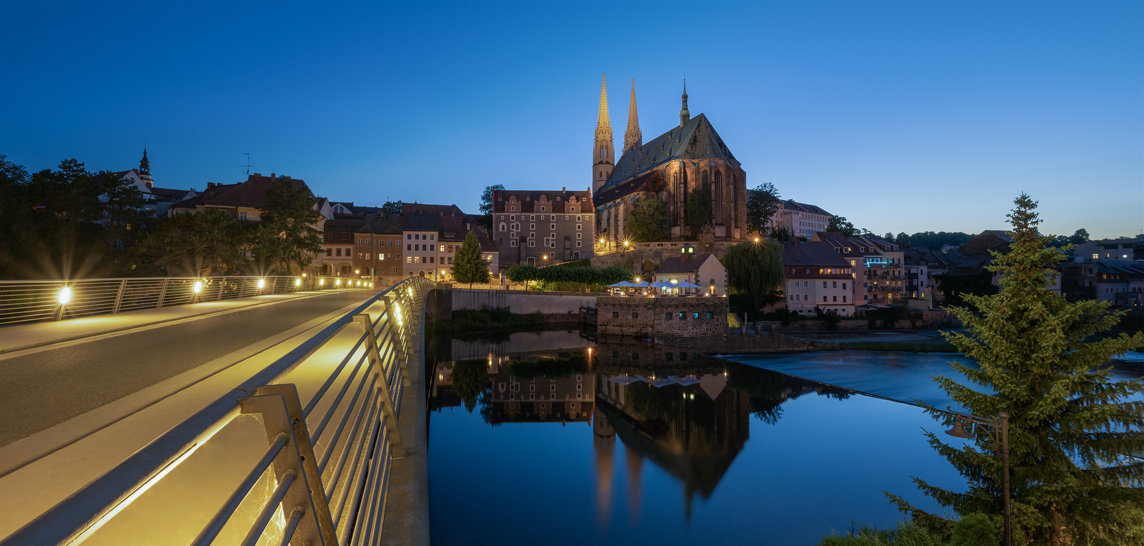 Peterskirche im Abendlicht.