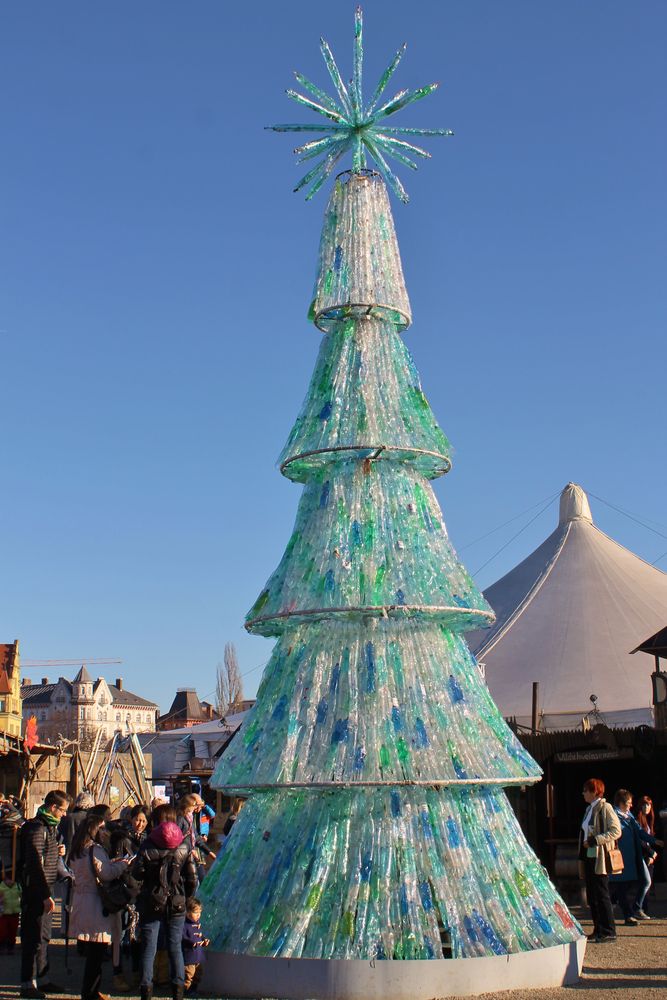 Petflaschen Weihnachtsbaum