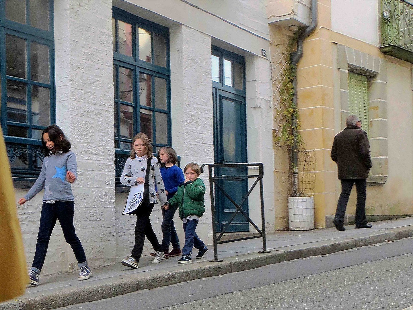 petit frère et petit père: chacun son chemin