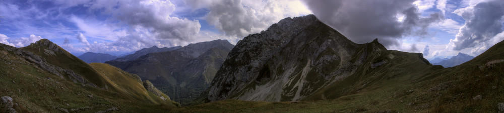 Petit panoramique depuis le Trelod