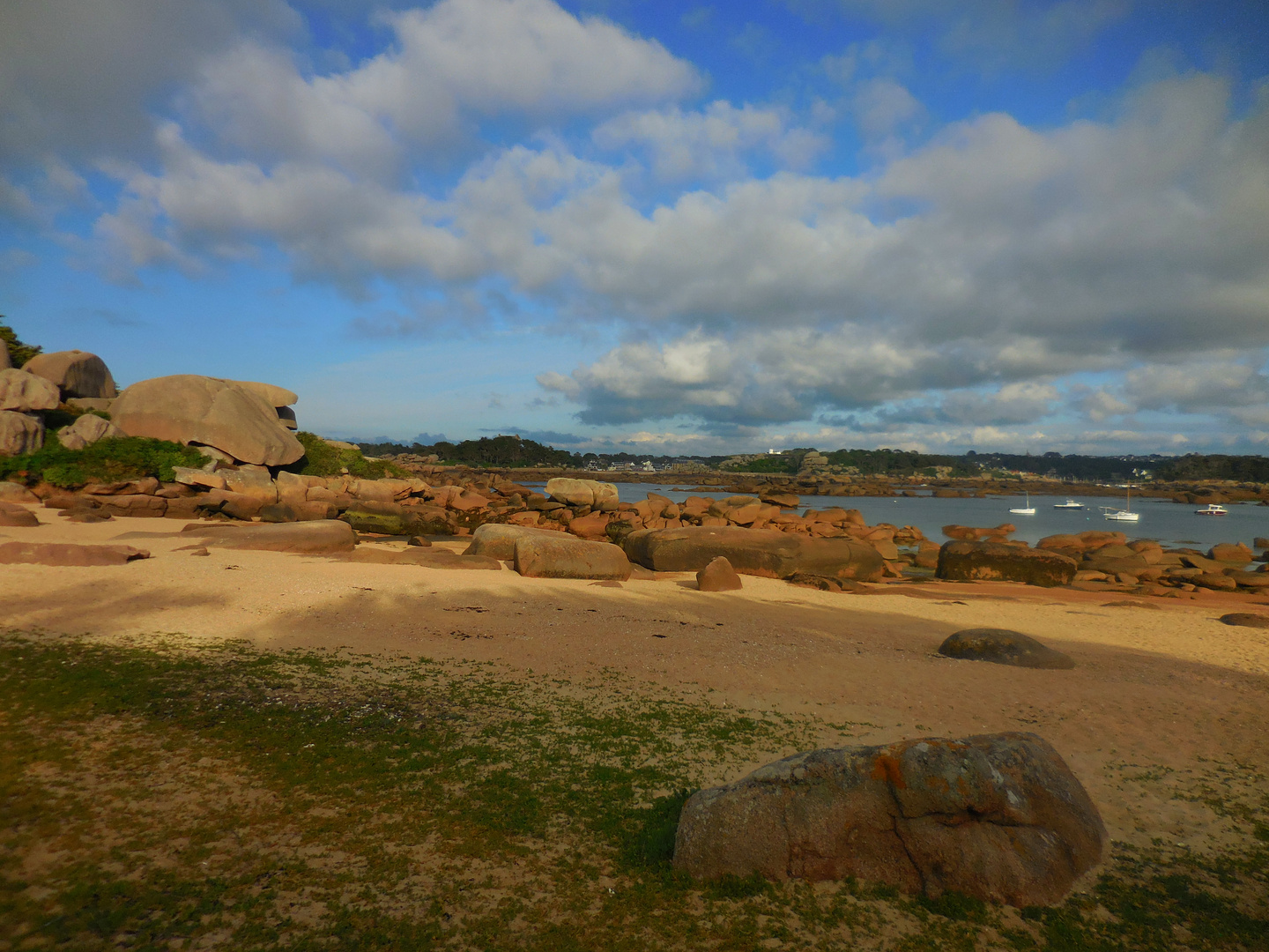 Petit port sauvage de Bretagne