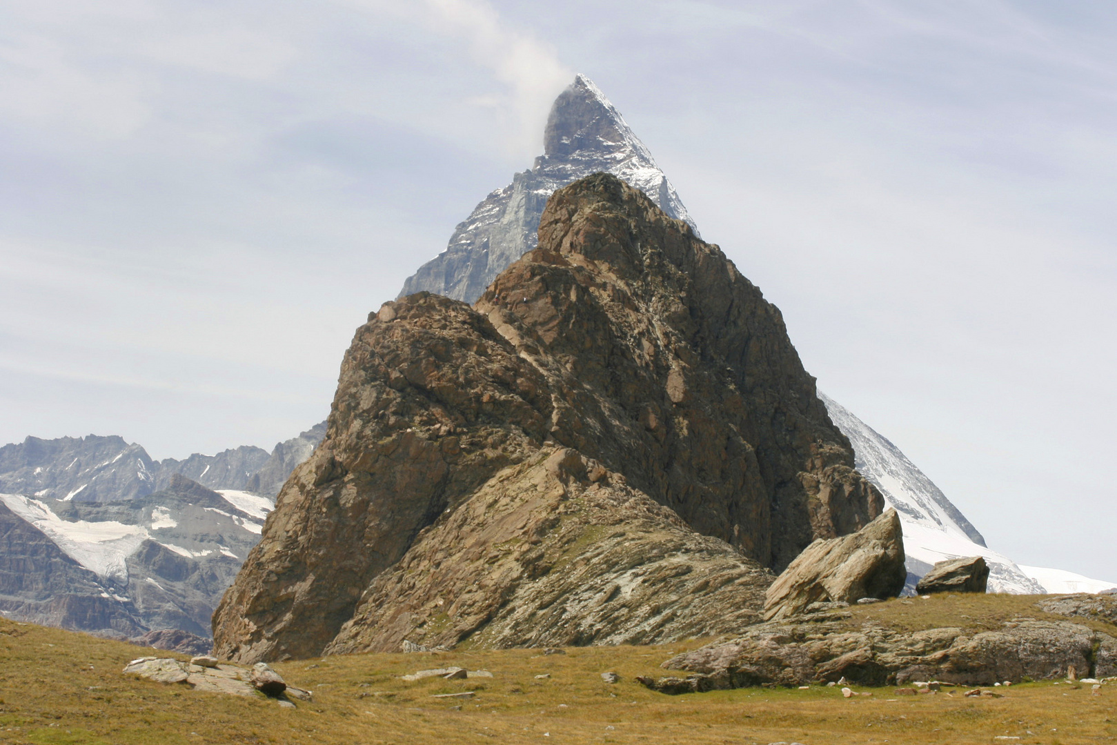 "petit" rocher peut cacher Grande Montagne