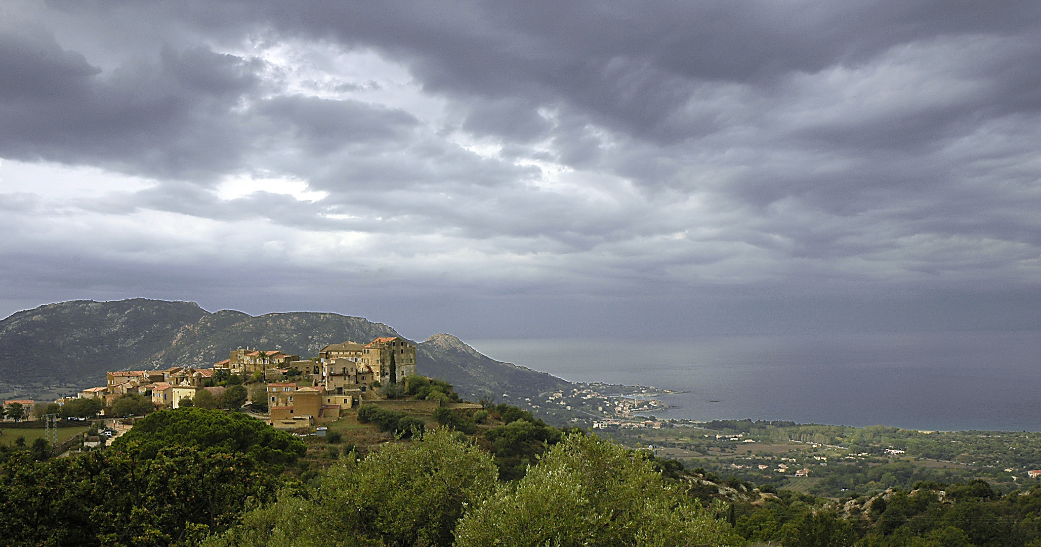 petit village corse